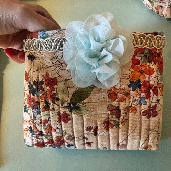 Handmade Floral Tote Bag with Lace & Velvet Trim - includes extras! - Picture 7 of 10